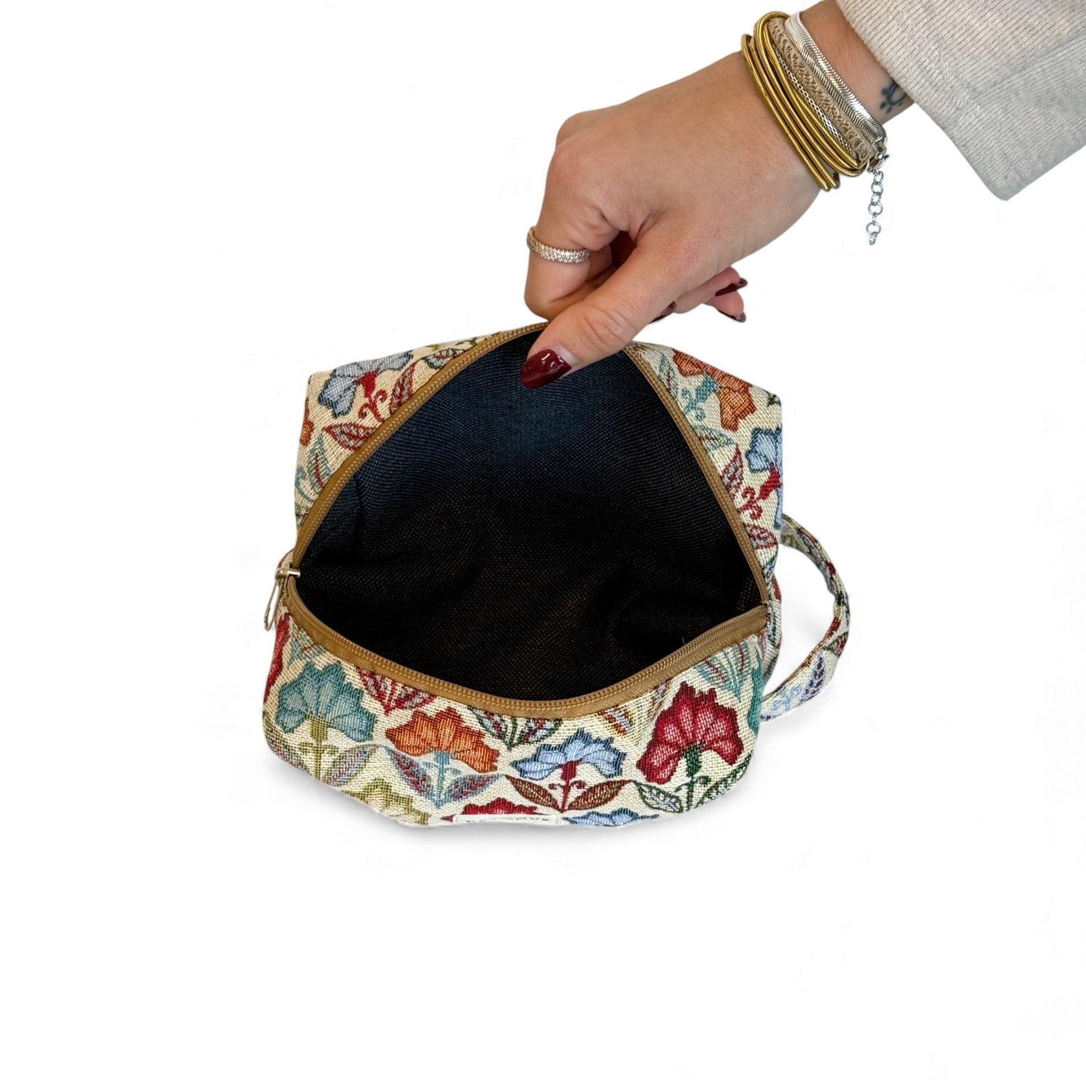 Squared Zipper Bag